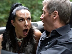 Culo grande, Verga grande, Tetas grandes, Mamada, Morena, Estilo perrito, Madres para coger, Al aire libre