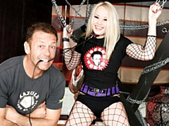 18 años, Verga grande, Tetas grandes, Mamada, Estilo perrito, Doble penetracion, Flaco, Tragarse