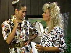 美女, デカチン, デカパイ, ブロンド, フェラチオ, 毛深い, オッパイの, ヴィンテージ