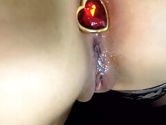 Daisy's Sex Toy Review: Testing out the Wanda Toy Mount & New Butt Plugs