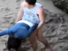 Amateur, Plage, Brunette brune, De plein air, Voyeur