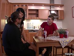 デカチン, なめる, オナニー, 淫乱熟女, 母, オマンコ, 叫ぶ, 義母