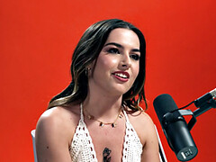 18 años, Penetracion con dedos, Masturbación, Coño, Afeitado, Tatuaje, Adolescente, Juguetes