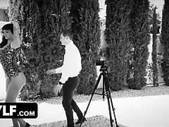 Bikini, Madura, Semen en la boca, Corridas, Estilo perrito, Al aire libre, Tatuaje, Tetas