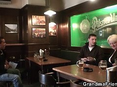 デカパイ, ブロンド, 巨乳な, お婆さん, 熟年, 現実, ティーン, 三人