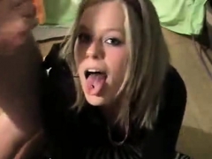 Blonde, Sucer une bite, En levrette, Hard, Pov, Adolescente