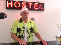 Enthousiasteling, Hondjeshouding, Sperma in gezicht, Vingeren, Handbeurt, Likken, Kut duiken, Billekoek