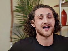 Enthousiasteling, Grote lul, Sperma shot, Homo, Masturbatie, Spier, Geschoren, Tatoeage