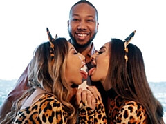 Culo grande, Verga grande, Tetas grandes, Mamada, Estilo perrito, Interracial, Flaco, Adolescente