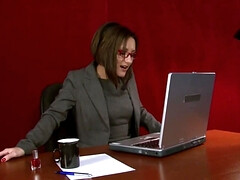 Семяизвержение, Европейки, Очки, Ласковые ручки, Секс без цензуры, Мамочка, Бритые, Сиськи