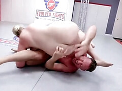 In den arsch, Paar, Weibliche domination, Handjob, Herrin, Nackt, Pornostars, Ringkampf