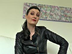 Enthousiasteling, Bondage discipline sadomasochisme, Bruinharig, Frans, Duits, Hd, Slipje, Alleen