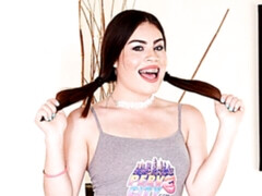 Grote kont, Pijpbeurt, Handbeurt, Likken, Masturbatie, Natuurlijke tieten, Tiener, Tieten likken