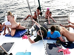 Tchèque, Groupe, Hard, Hd, Masturbation, Nue  à poil, Fête, Public