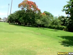 Schwarz, Aufs gesicht abspritzen, Latina, Im freien, Piercing, Pov, Tätowierung