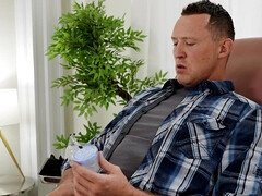 Kont, Grote kont, Grote mammen, Pijpbeurt, Diep in de keel, Interraciaal, Shemale, Uniformpje