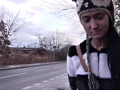 На публике