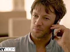 Morena, Estilo perrito, Doble penetracion, Tacones, Lencería, Tetas naturales, Coño, Tetas