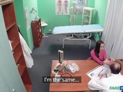 素人, 浮気者, 医者, 指いじり, なめる, 看護婦, オフィス, ユニフォーム