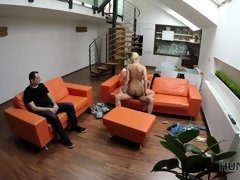 Rubia, Mamada, Cornudo, Estilo perrito, Penetracion con dedos, Sexo duro, Hd, Adolescente