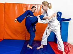 Arsch, Küssen, Lecken, Lingerie, Masturbation, Muschi, Dürr, Entkleiden