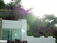 18 ans, Nana, Branlette thaïlandaise, Hard, Léchez, Massage, Seins naturels, Maigrichonne