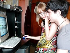 Rubia, Cornudo, Fetiche, Ruso, Afeitado, Flaco, Adolescente, Trio