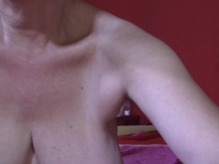 This mature lady loves to play in the buff