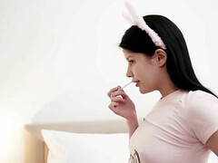 Chambre à dormir, Brunette brune, Doigter, Hd, Masturbation, Orgasme, Solo, Adolescente