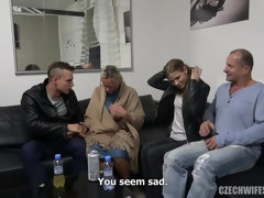 Blond, Pijpbeurt, Bruinharig, Tsjechisch, Brillen, Hardcore, Pissen, Vrouwwisselen