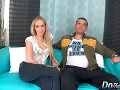 アナル, ブロンド, フェラチオ, 中出し, 浮気する, Hd, 異人種間, 熟年アナル