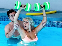 Gorda, Tetas grandes, Mamada, Estilo perrito, Pajear, Madres para coger, Tetas naturales, Tatuaje