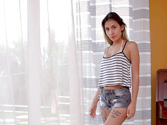 Latina teen Samantha Uzcarrieta poses for cam