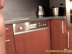 На кухне, Мастурбация, Медсестра, Оргазм, Киски, Бритые, Стриптиз, Униформа