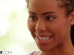 Aus dem arsch in den mund, Blasen, Braunhaarige, Frau frau mann, Klaffend, Orgie, Zierlich, Titten