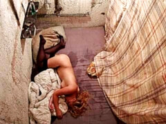 Sucer une bite, Branlette thaïlandaise, Hard, Homme homme femme, Orgie, Maigrichonne, Plan cul à trois, Nénés