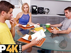 Blond, Bedriegen, Tsjechisch, Daddy, Hd, Klein, Geschoren, Tieten likken