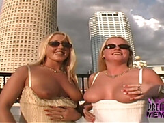 Любители, Блондинки, Эксгибиционист, Хд, Натуральные сиськи, Киски, Бритые, Сиськи