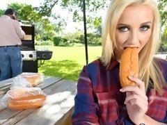 Culo, Rubia, Mamada, Estilo perrito, Al aire libre, Afeitado, Estriptis, Tetas