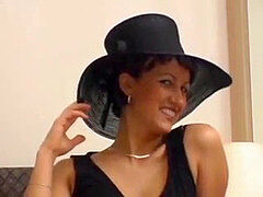 In den arsch, Kurzes haar