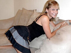 18 jaar, Enthousiasteling, Grote kont, Grote lul, Pijpbeurt, Hondjeshouding, Gezichtspunt, Tieten likken