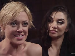 Bondage discipline sadomasochisme, Blond, Seksspeelgoed, Electro, Gezichtzitten, Vernedering, Lesbisch, Kut duiken