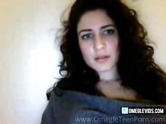 18 ans, Amateur, Brunette brune, Mignonne, Homosexuelle, Fait maison, Solo, Adolescente