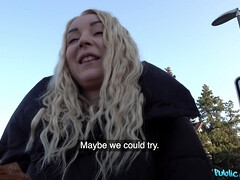 Enthousiasteling, Amerikaans, Blond, Lul, Natuurlijke tieten, Buiten, Rok, Tieten likken