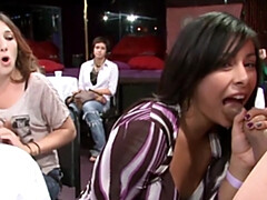 Большой член, Минет, Одетые девушки голые парни, Танцы, Межрасовый секс, Милф, Оргии, Вечеринка