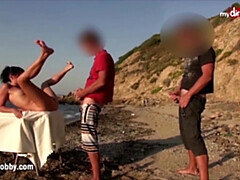 Leie, In den arsch, Strand, Viele männer bespritzen eine frau, Besamung, Gruppensex, Hd, Milf