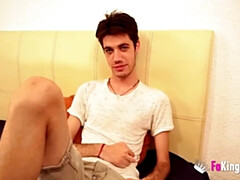 18 ans, Amateur, Grosse bite, Sucer une bite, Brunette brune, En levrette, Mère que j'aimerais baiser, Espagnole