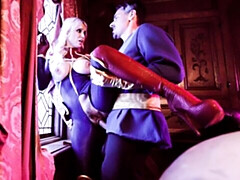 Culo grande, Verga grande, Tetas grandes, Rubia, Mamada, Estilo perrito