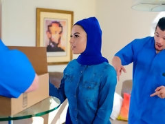 Arabisch, Pijpbeurt, Hondjeshouding, Dubbele penetratie, Handbeurt, Interraciaal, Moeder die ik wil neuken, Natuurlijke tieten