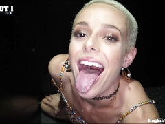 18 jaar, Blond, Pijpbeurt, Sperma shot, Handbeurt, Interraciaal, Tiener, Tieten likken